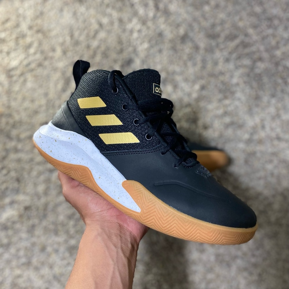 Adidas 🔥